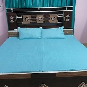  Villa Durgakund India