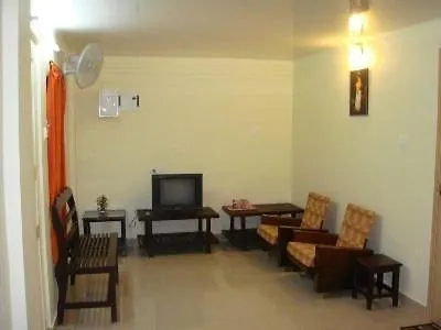 Palm Grove Service Villa Kochi Bed & Breakfast