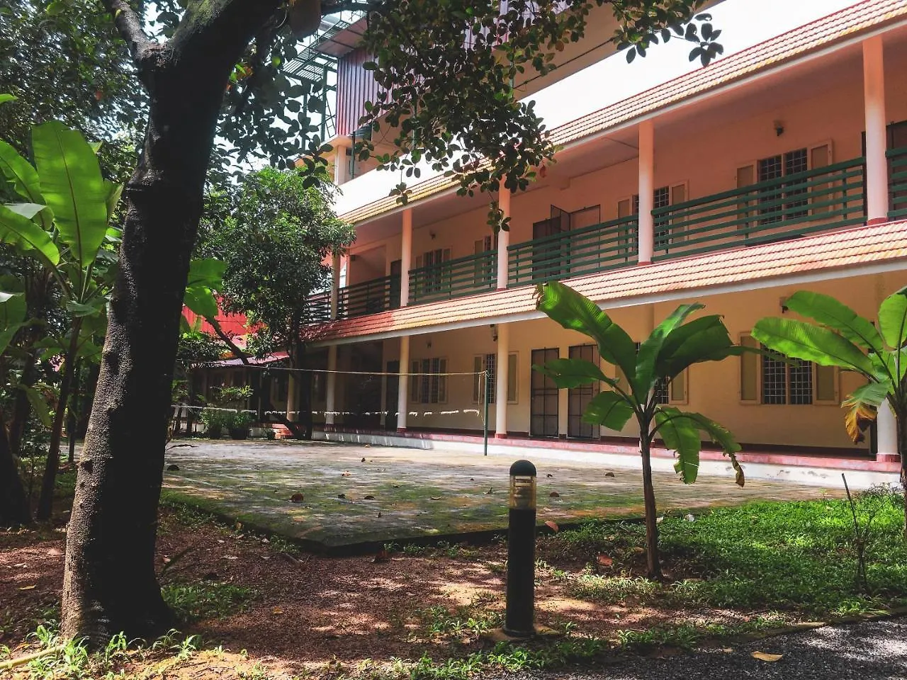 Palm Grove Service Villa Kochi 2*,